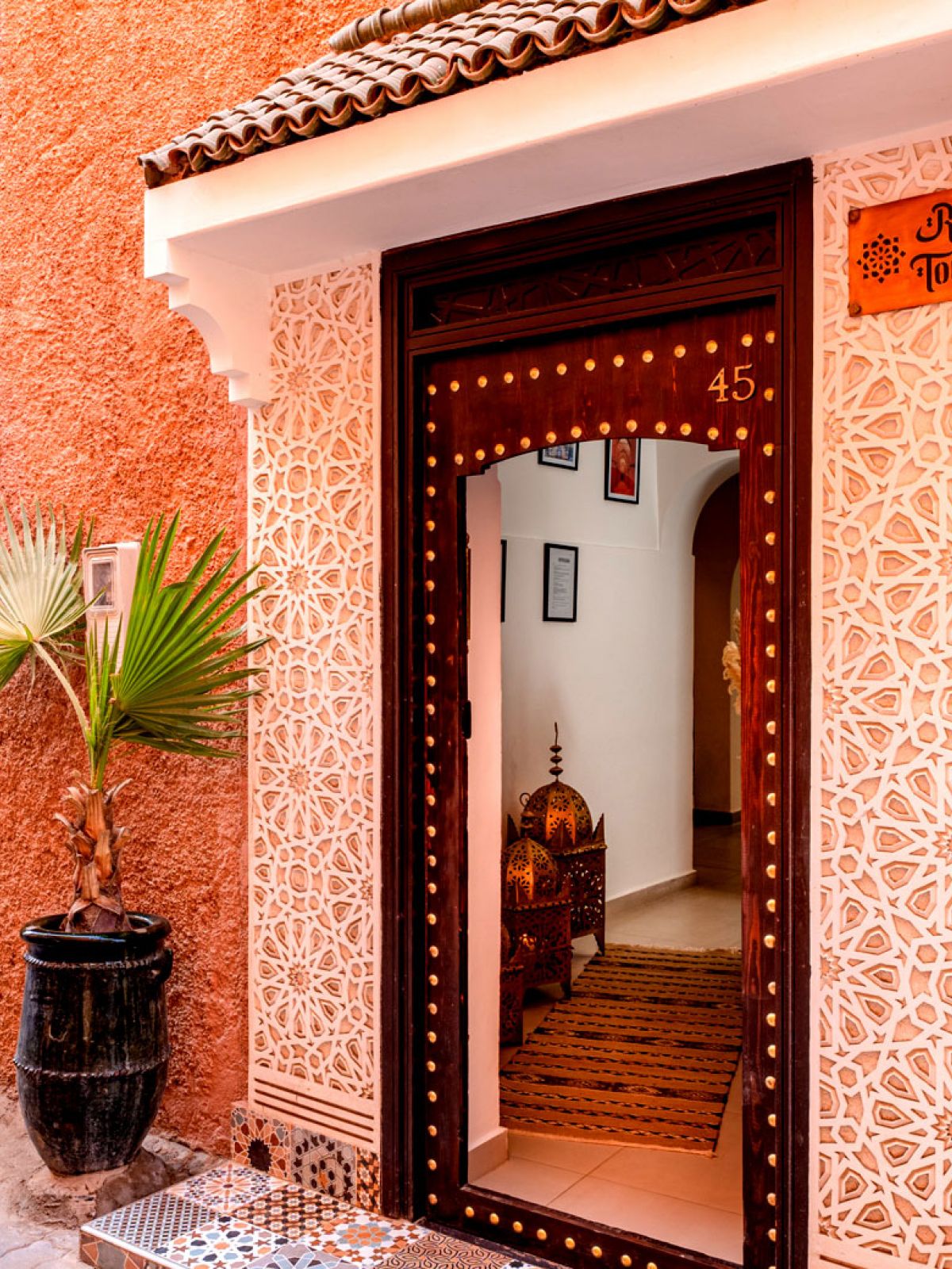 VISIT THE RIAD TOURIA MARRAKECH